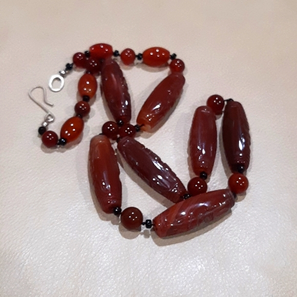 Vintage hand knotted & beaded Asian Carnelian Sardonyx Sard necklace - Picture 3 of 6
